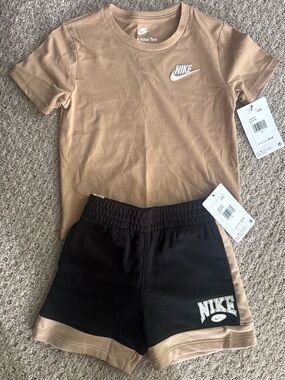 NWT Nike Kids tan and black set
